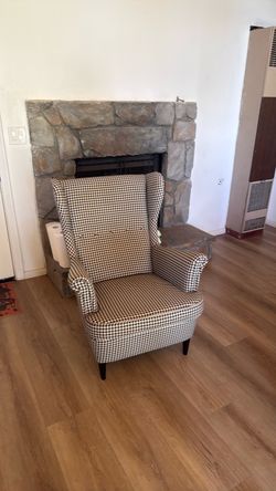 Free accent chair