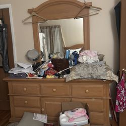 Queen Size Bedroom Set 