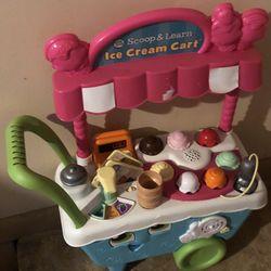 Little Girl’s Ice Cream Cart