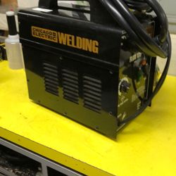 96091 Chicago Electric FLUX 125 Corded 125amp Flux Core Arc Welder W/ Clamps 571574 