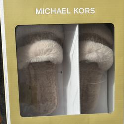 Michael Kors Pink Slides 