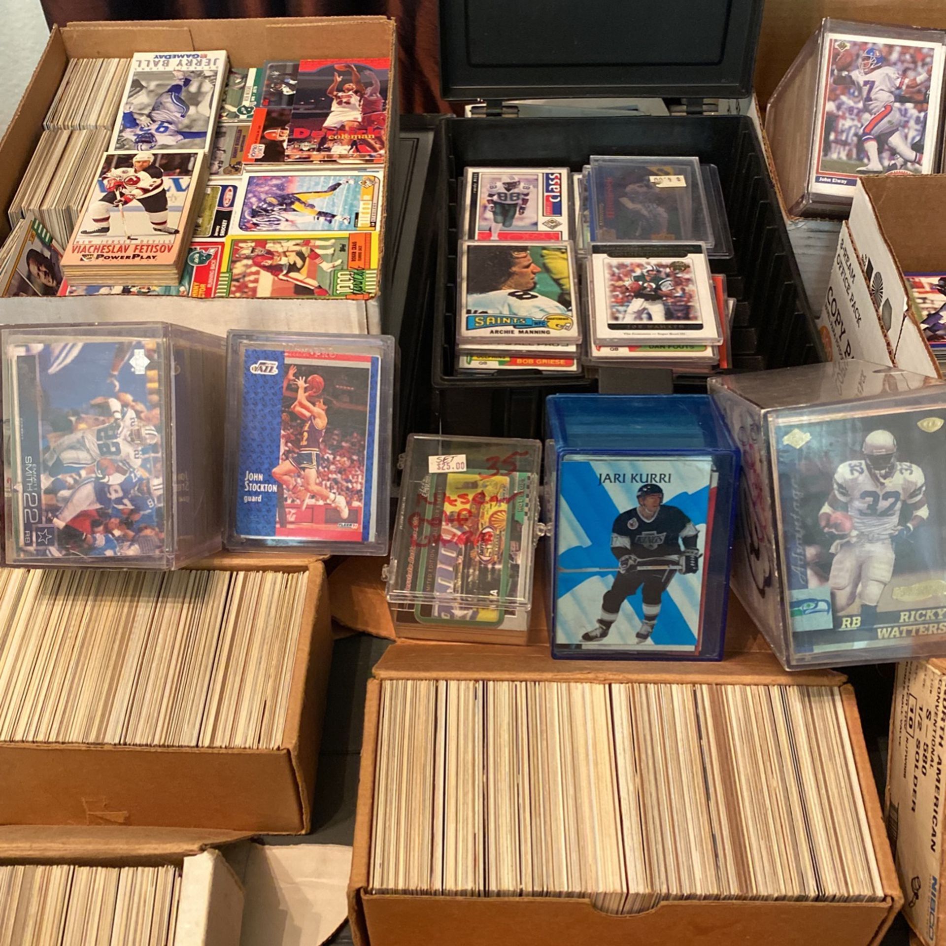 Lots Of Sports Cards!!! A Collector’s Dream!! Message If Interested !