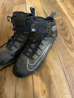 Men’s Baseball Cleats Size 9