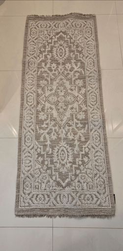 Runner rug