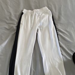 White Pants Csg