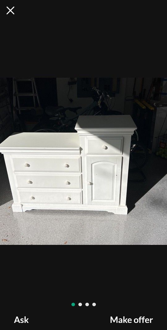 Baby Changing Table / Dresser