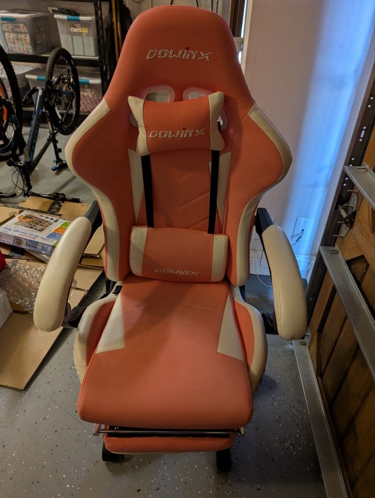 Girls Pink Gamer Chair - Like New!