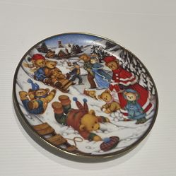 Rare Collectible Decorative Plate
