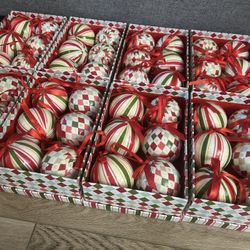 48 Decoupage Ornaments With Storage Boxes