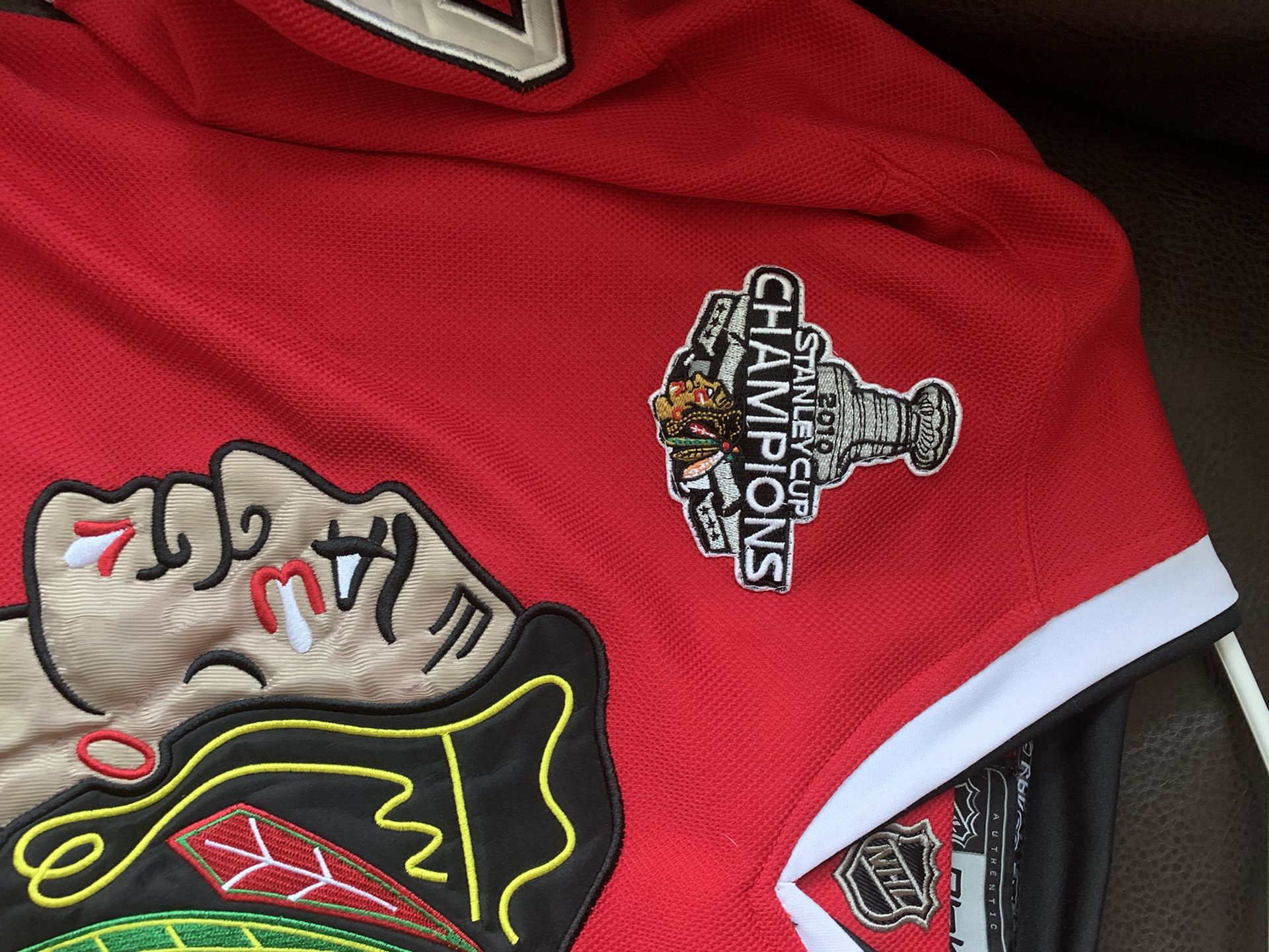 Blackhawks 2010 official Stanley cup jersey Fan shop