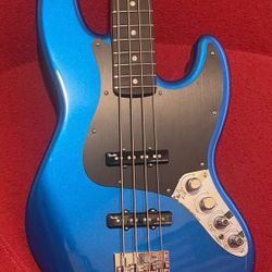 Fender American Ultra II Jazz Bass