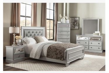 New Luxury bedroom suite set on sale