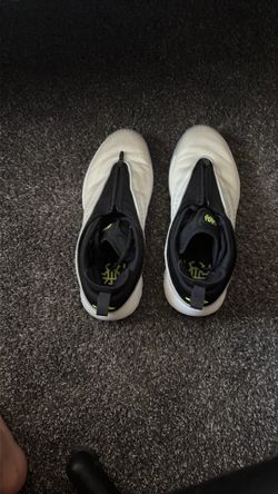 Don issue 7 basketball shoes worn twice brand new kind of 80 obo