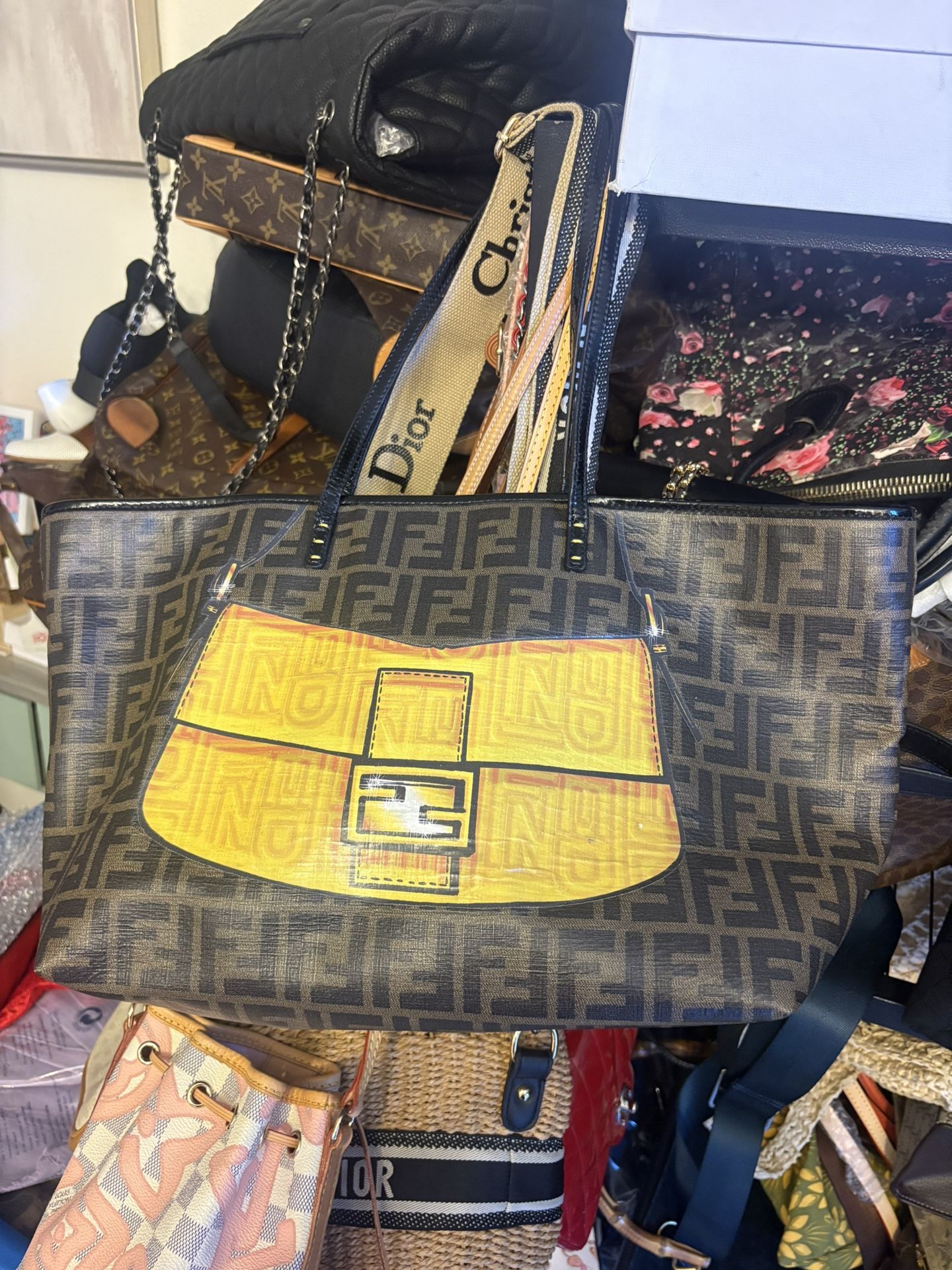 Fendi Tote Bag Excellent Condition