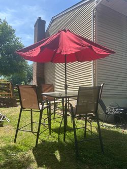 Outdoor table and chairs