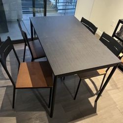 IKEA Table With 4 Chairs 