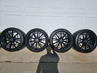 Blaque Diamond 20inch wheels with Michelin pilot sport all season 4 AND TPMS  sensors