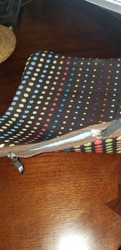 BUILT ZIPPERED LAPTOP POCKET SLEEVE