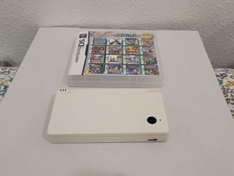 NINTENDO DSi GLACIER WHITE WITH 482 GAMES ALL MARIOS/SONICS AND 100'S MORE