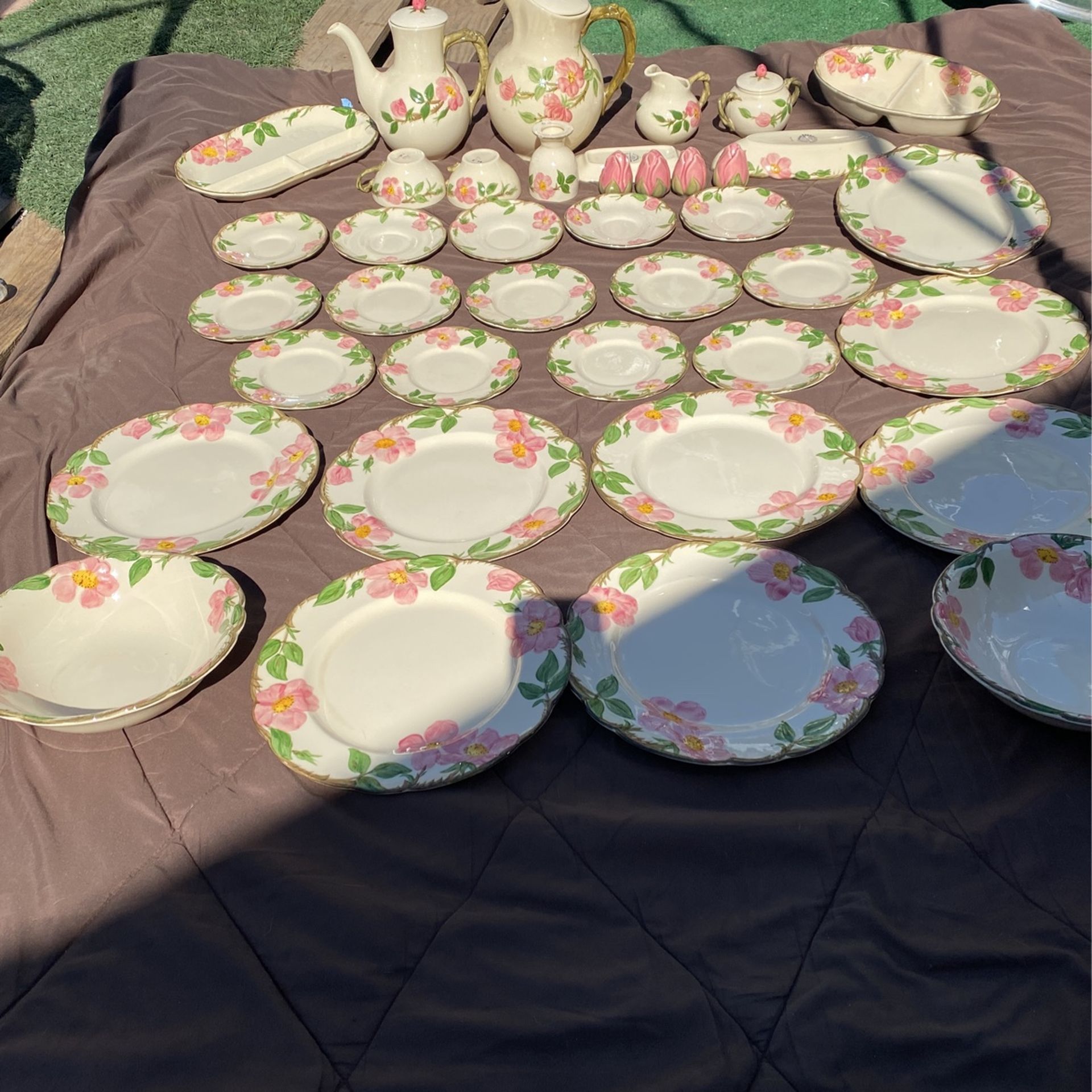 FRANCISCAN DECOR “HAND DECORATED”