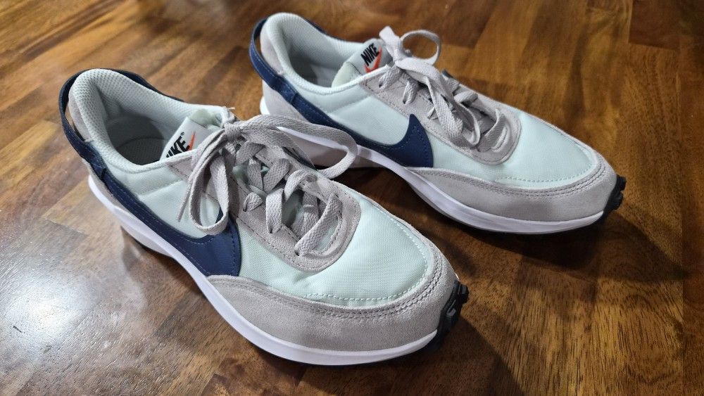 Nike Waffle Debut Shoes