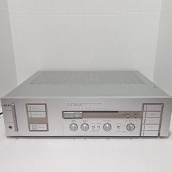 Vintage Akai DC Stereo Integrated Amplifier