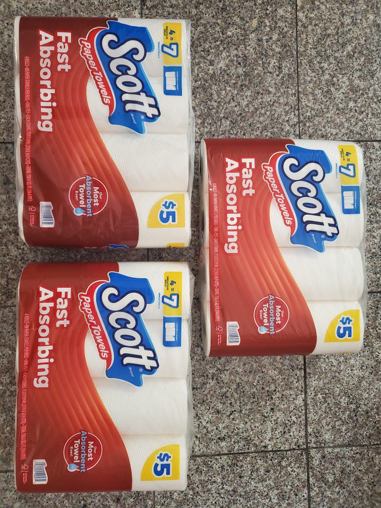 3 Packs Of Scott Paper Towels
