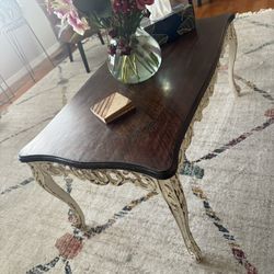 De stressed Coffee Table