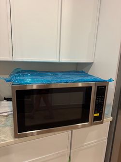 KitchenAid Countertop Microwave – Stainless Steel