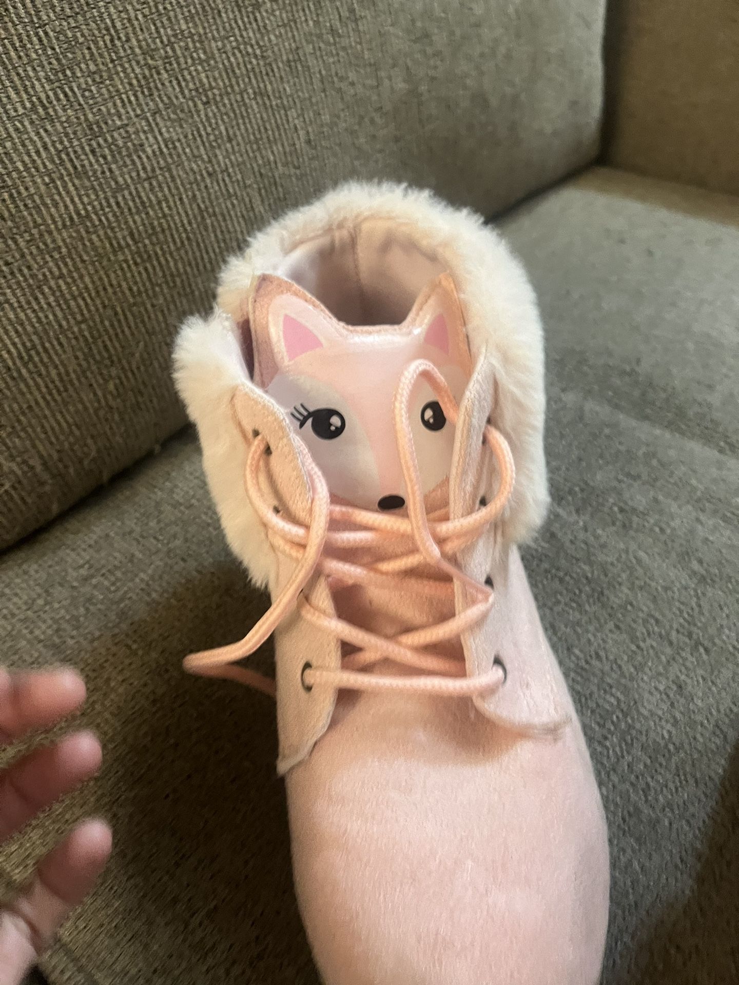 Grade School Pink Fox Boots For Girls Size 5