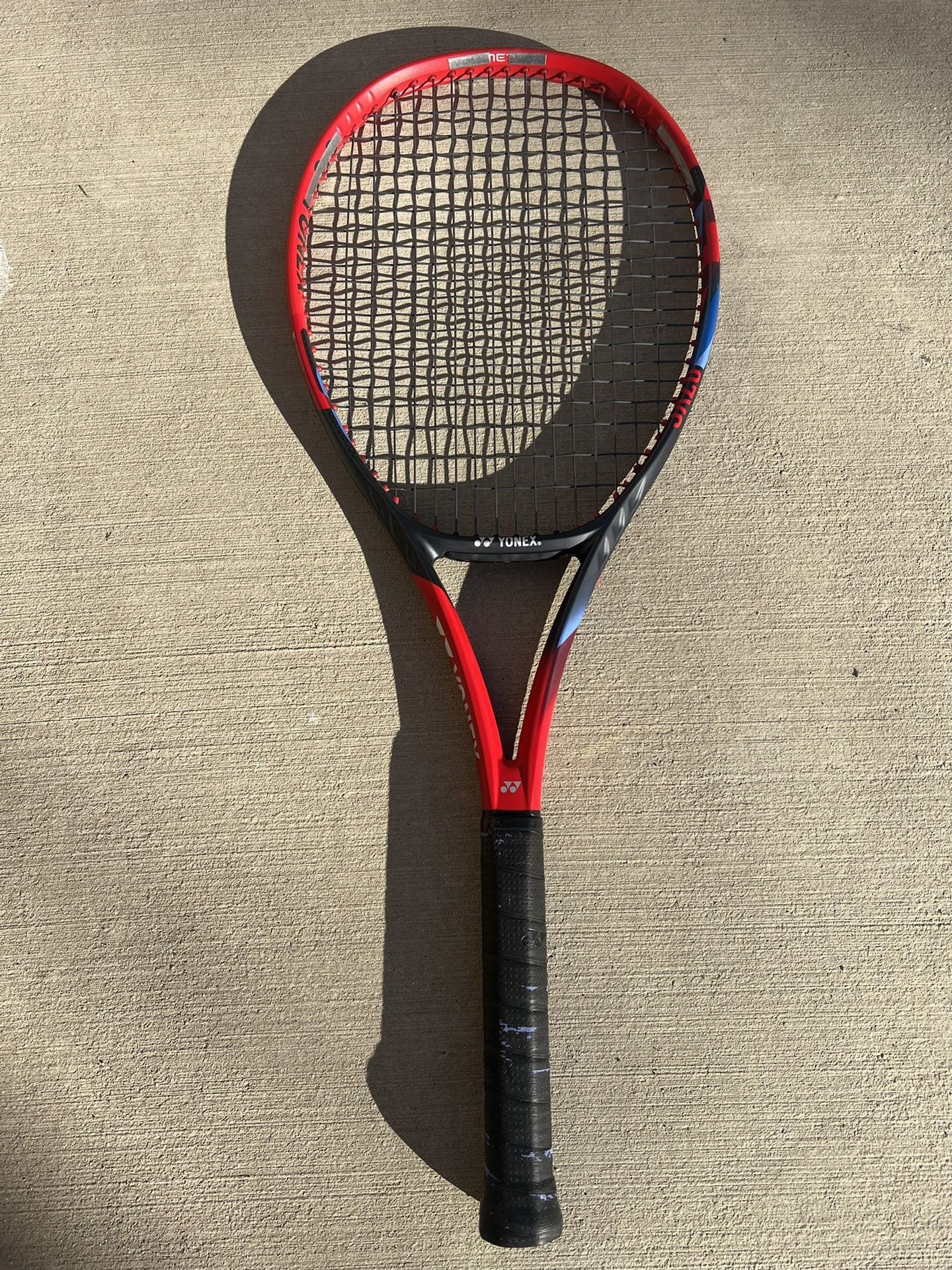 Used-Yonex VCORE 95 2023 (Grip Size: 4 1/8)
