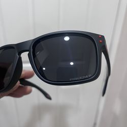 Oakley Holbrook Sunglasses polarized new in box