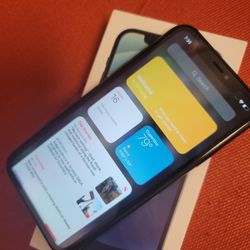 Unlocked IPhone XR 128GB 