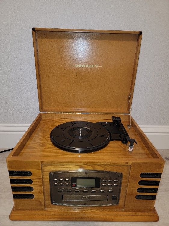 Crosley CR 78 CD Cassette And Record Player Plus Radio
