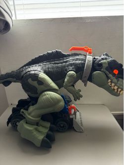Fisher-Price Imaginext Jurassic World Dominion Mega Stomp & Rumble Giga Dino