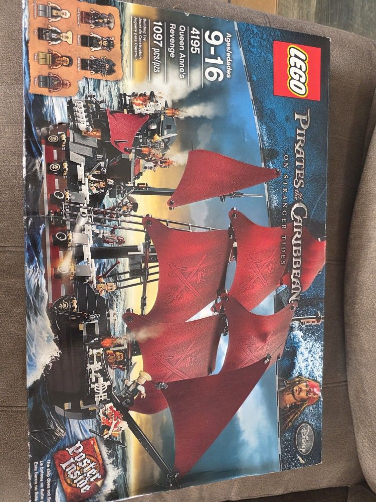 LEGO 4195 Queen Anne's Revenge Brand New and Sealed