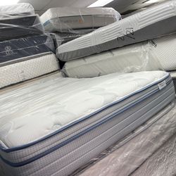 Full mattress set