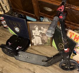  Preowned  HUDORA Adjustable Height Folding Scooter for Kids, Blue, 8 Inch Big Wheels. Problem… stands at one height that’s why there’s a wire rapped 