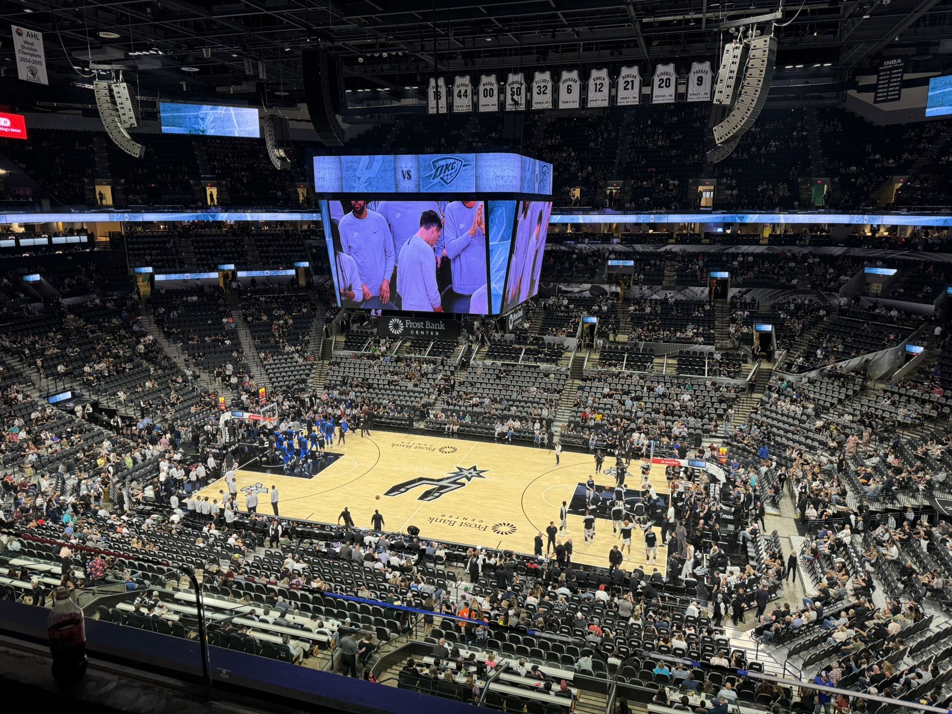 Nba Front Row Fans Front Row Sports Basketball