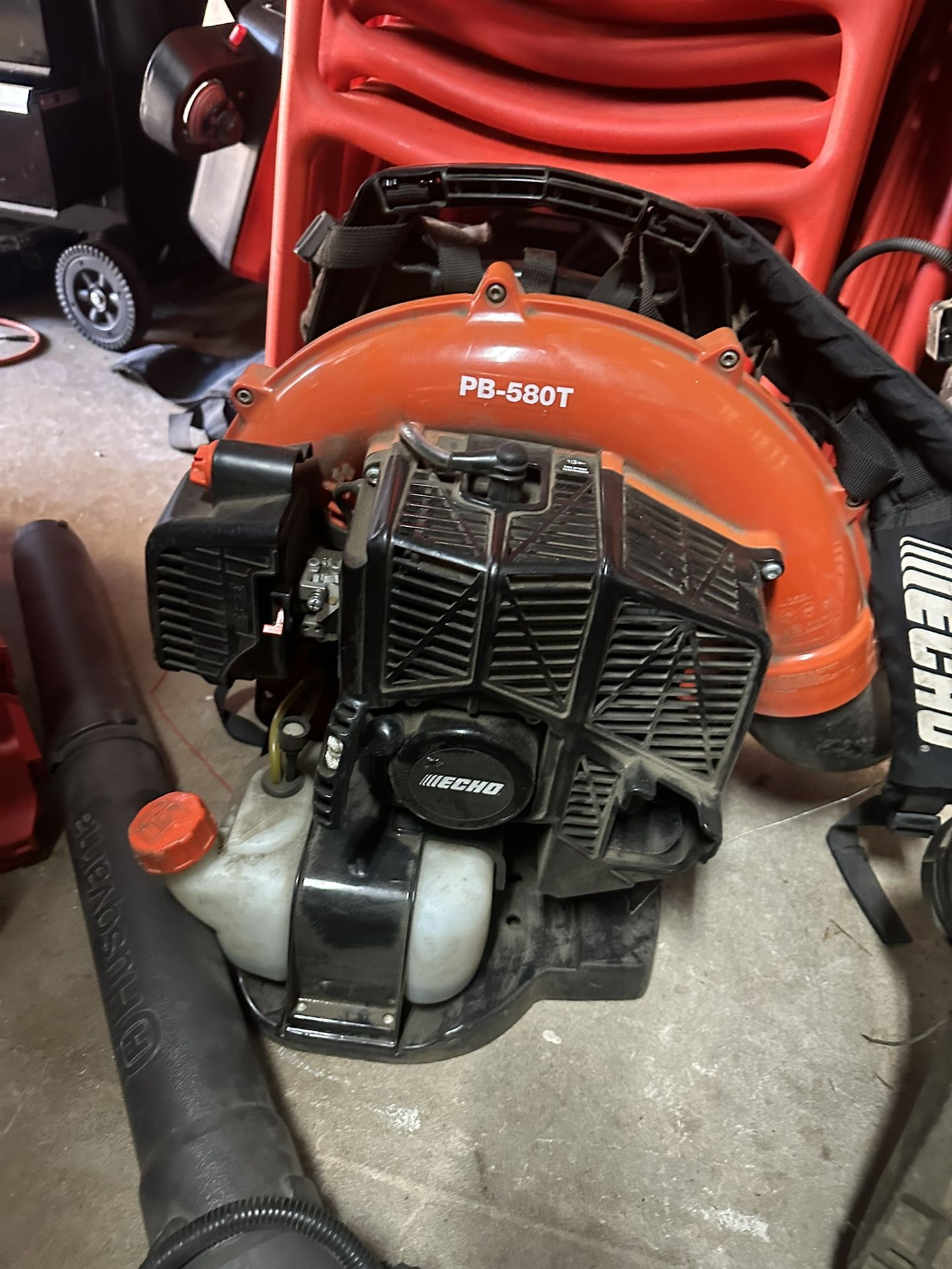 Echo pb-580t gas leaf blower
