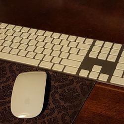 Apple Magic Keyboard And Mouse (Wireless)