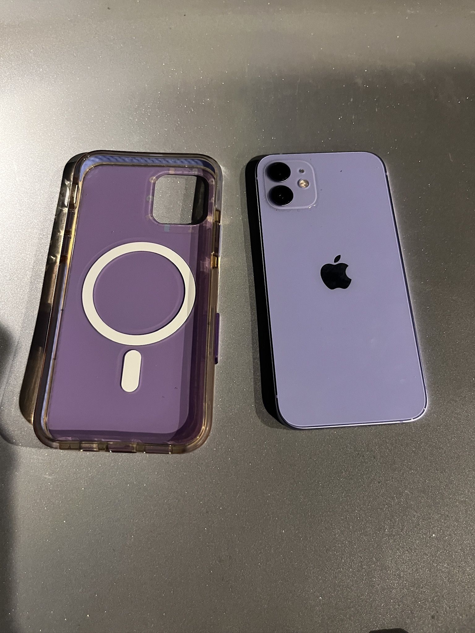 iPhone 12 128gb Unlocked. Excellent Condition. Trusted Seller, 5 Stars ⭐️ 