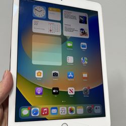 iPad Pro 9.7” With Cellular Sim Unlocked | Desbloqueado | Please read.. 