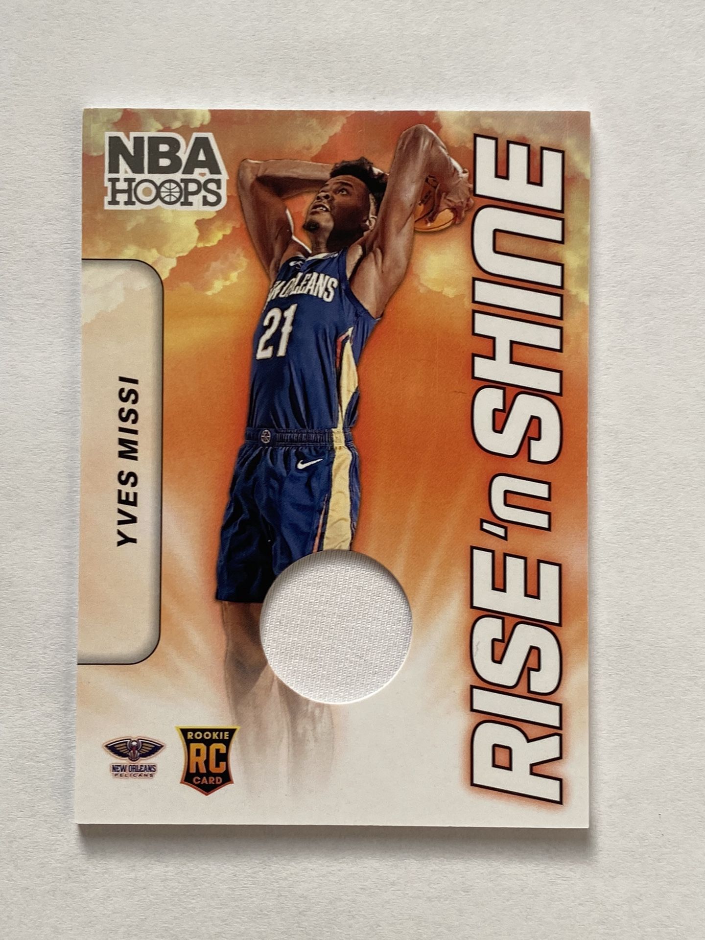 2024-25 Panini NBA Hoops Yves Missi Rookie RC Rise ‘n Shine Jersey Patch