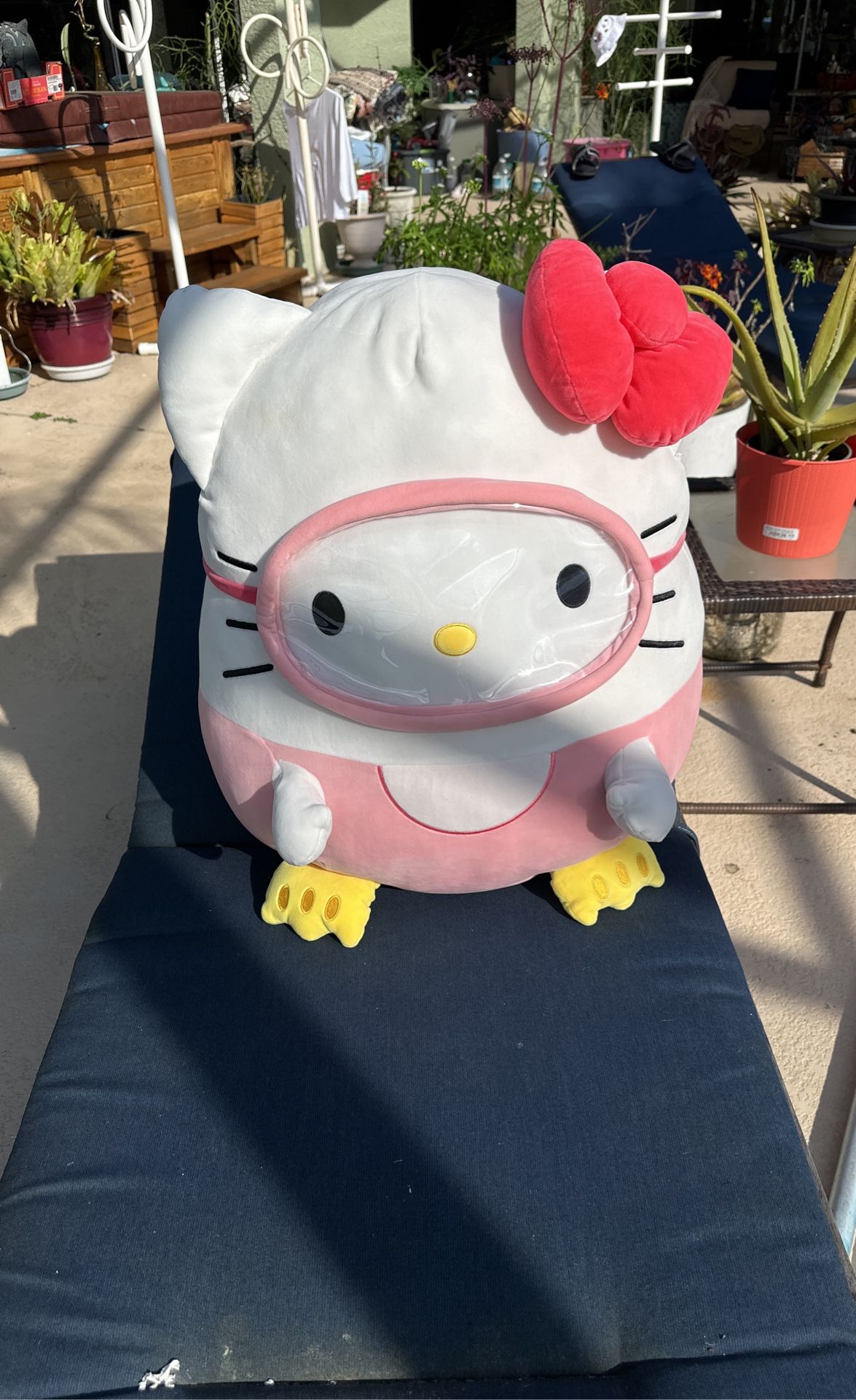 Squishmallow Jumbo Hello Kitty Scuba Diver - Easter : Springs