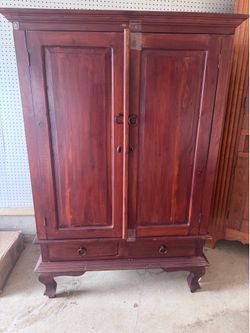 Storage cabinet