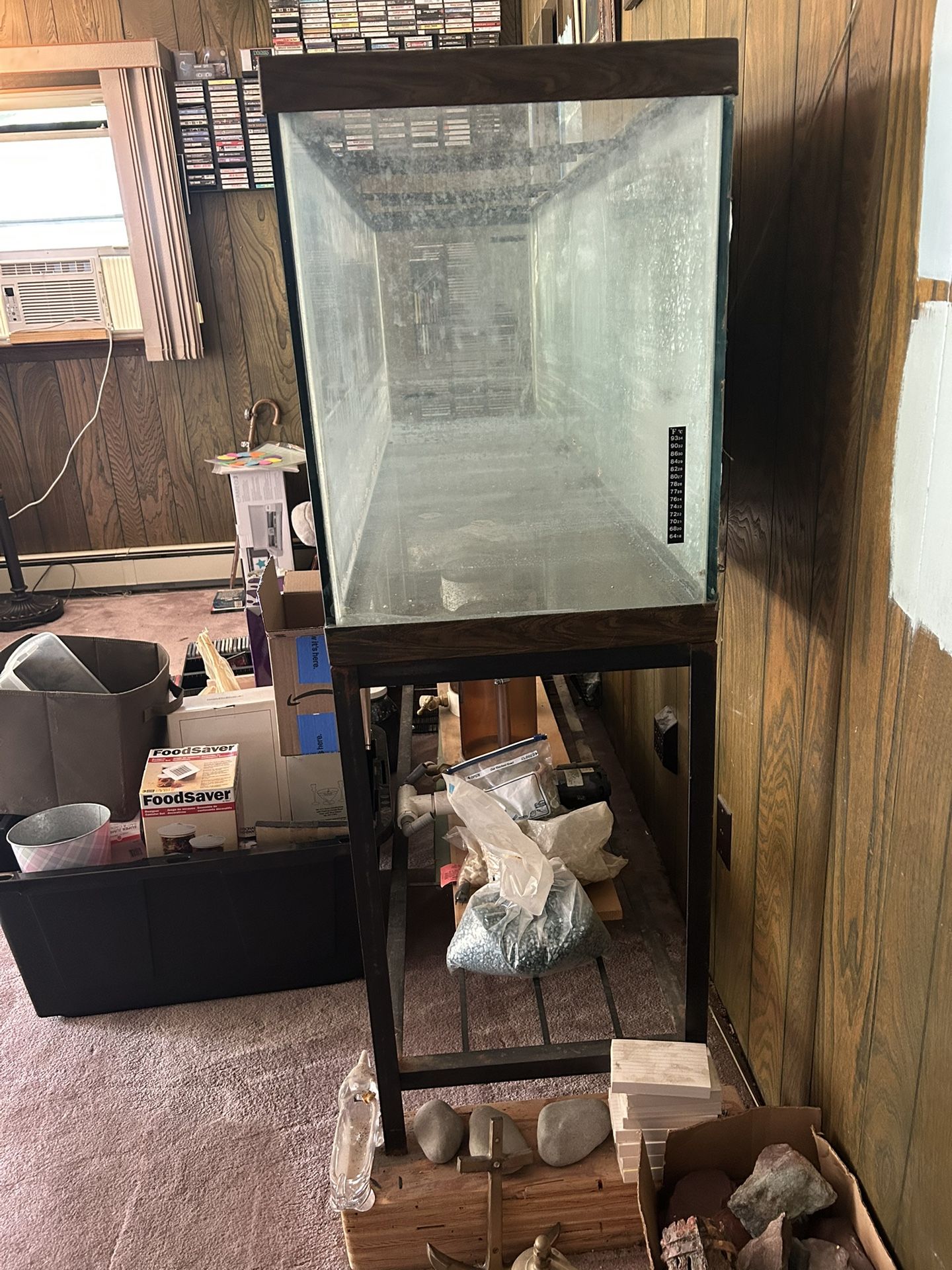 250 Gallon Fish Tank