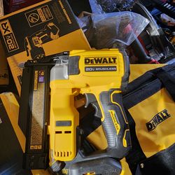 Firm price🛑 DeWalt 20V MAX Brushless 23GA Pin Nailer DCN623 new. Open box. Precio firme🛑