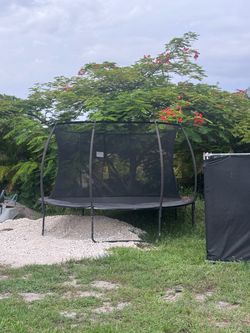 trampoline 12ft