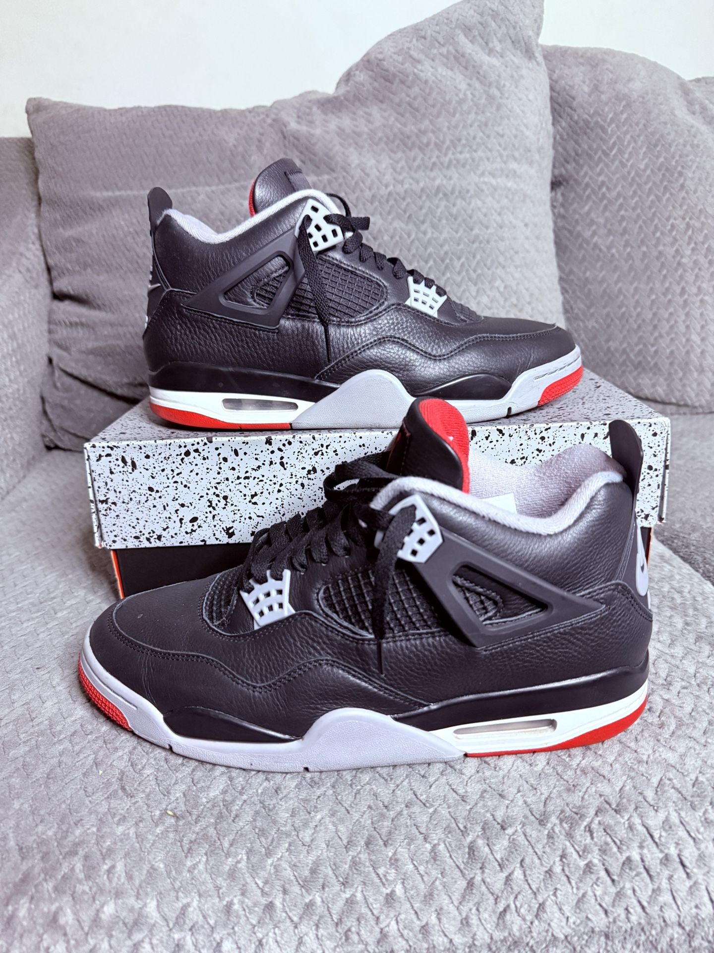 Jordan 4 Retro Bred Reimagined Size 11 Used